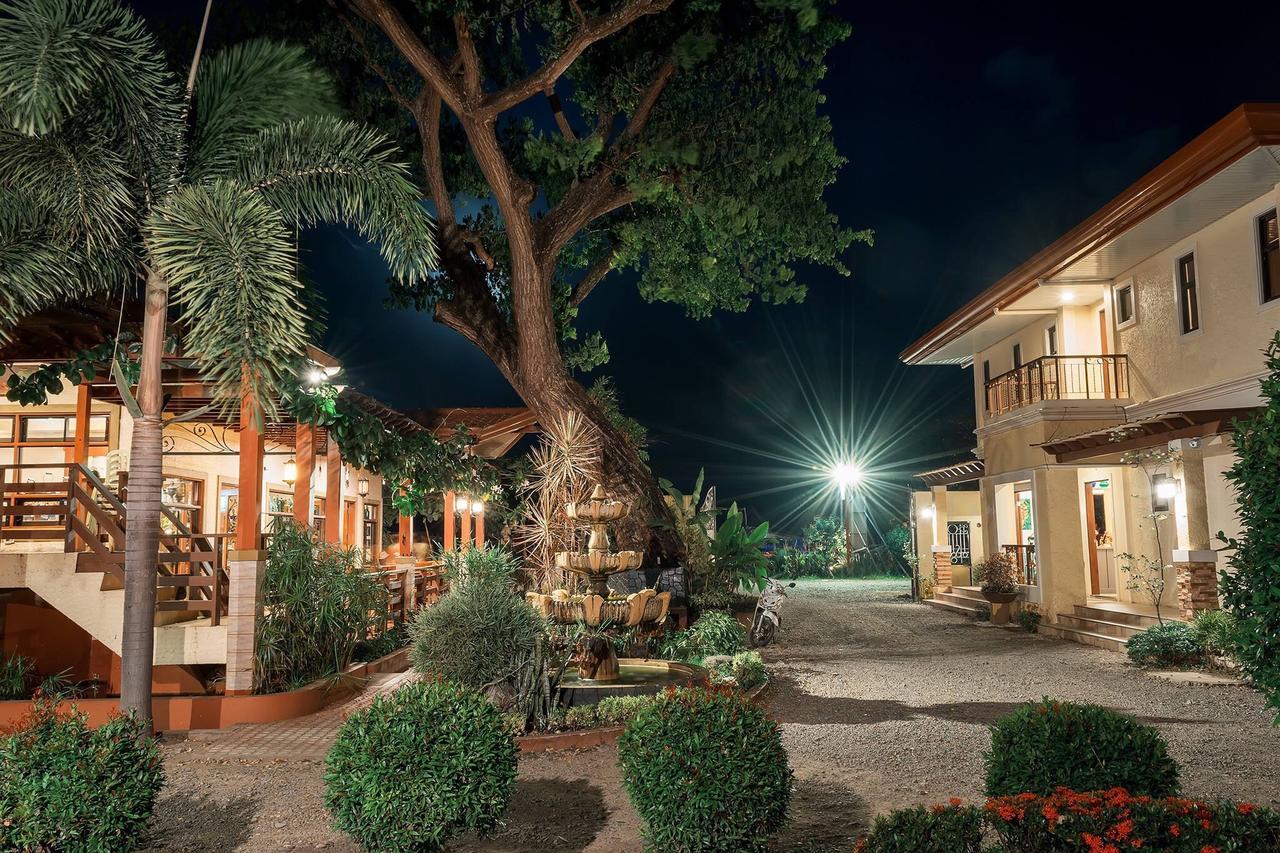 Maruyog'S Ridge Convention Center Hotel เกซอนซิตี้ ภายนอก รูปภาพ