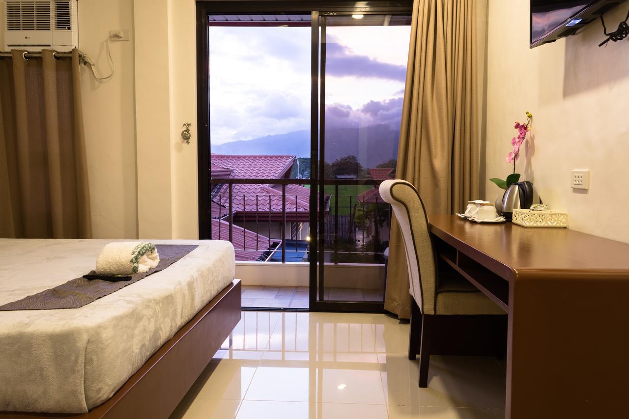 Maruyog'S Ridge Convention Center Hotel เกซอนซิตี้ ภายนอก รูปภาพ