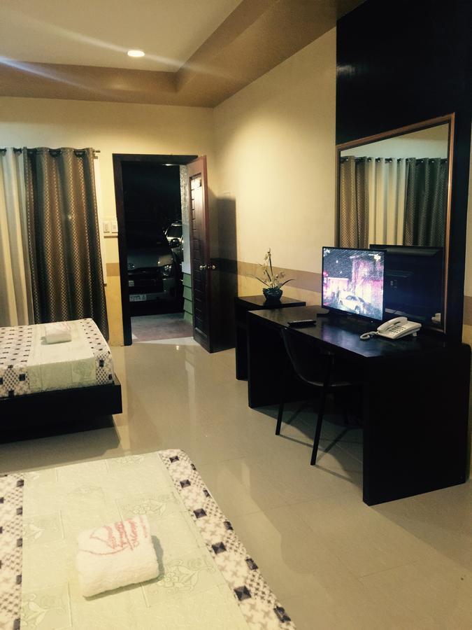 Maruyog'S Ridge Convention Center Hotel เกซอนซิตี้ ภายนอก รูปภาพ